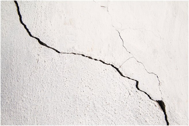 How to fix a cracked wall How to fix a cracked wall